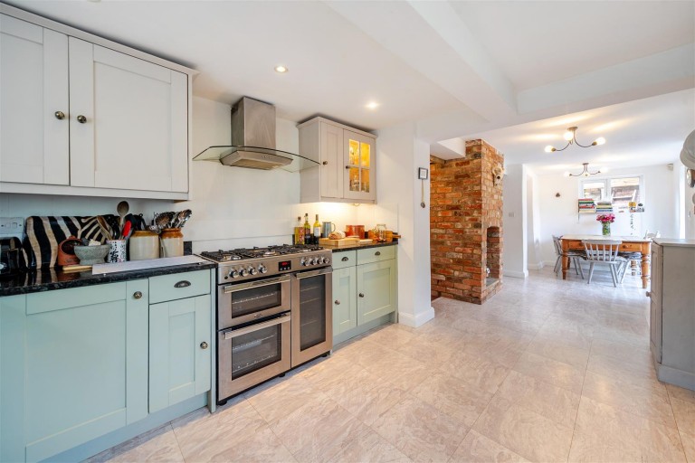 Images for High Street, Greens Norton, NN12