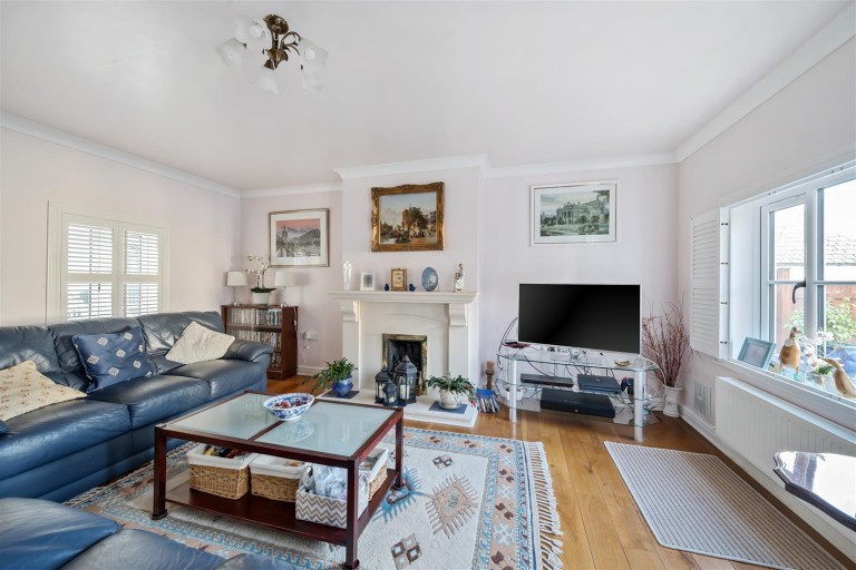 Images for Queens Walk, Charmouth, Bridport