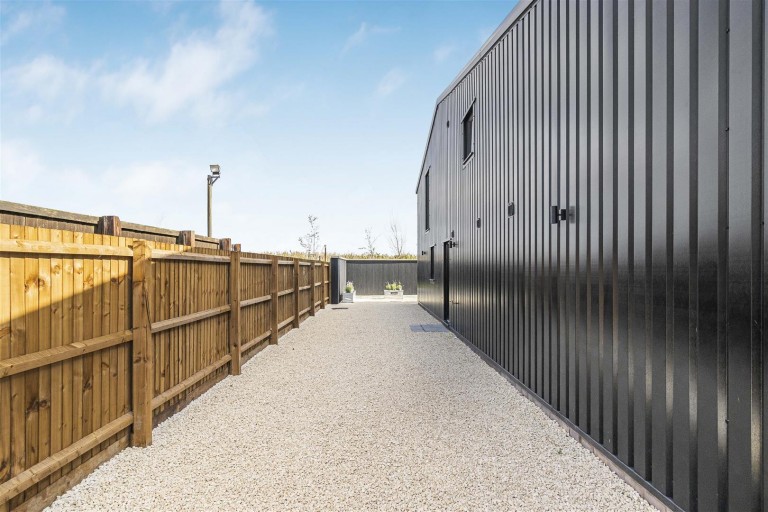 Images for Stable Yard, Lode Fen, Lode