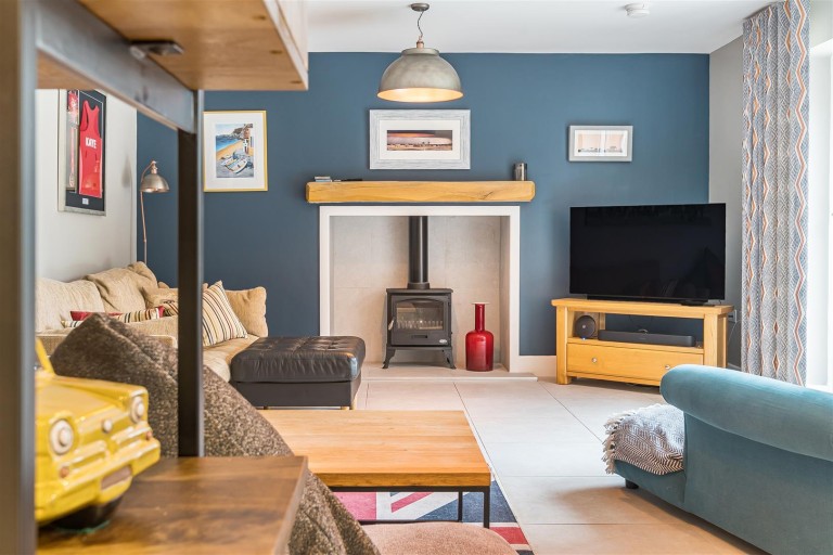 Images for Brackley Road, Silverstone, NN12