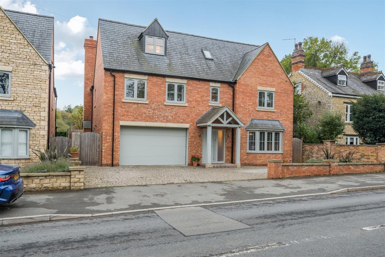 Images for Brackley Road, Silverstone, NN12