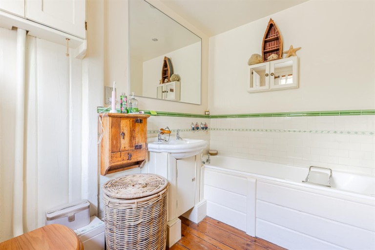 Images for Higher Broad Park, Dartmouth