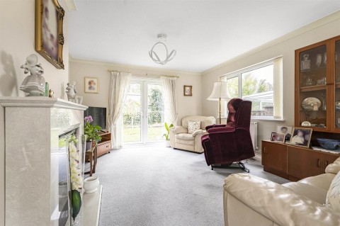 Click the photo for more details of Painters Lane, Sutton, Ely