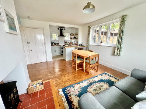 Click the photo for more details of Shorwell, Isle of Wight