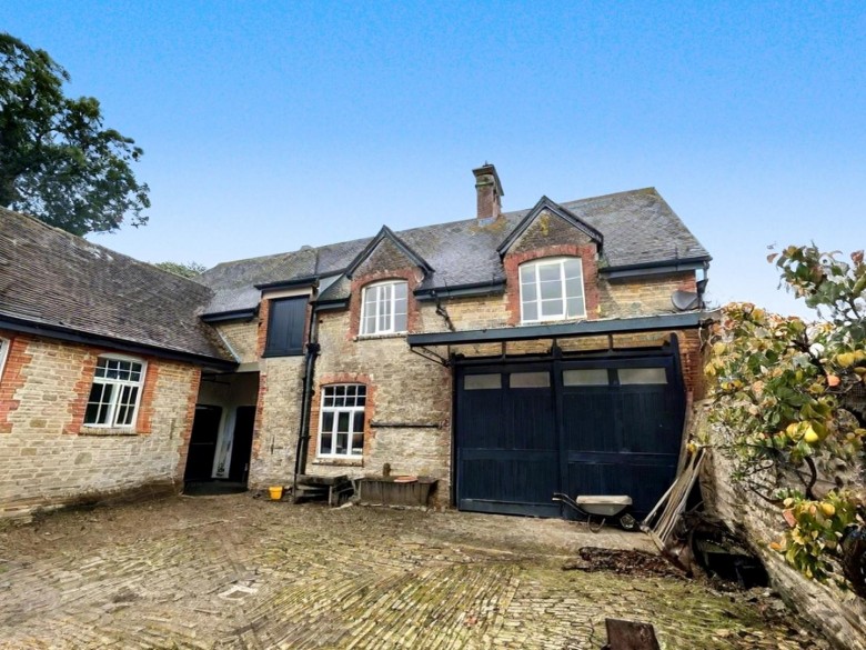 Click the photo for more details of Buckshaw House, Holwell, Sherborne