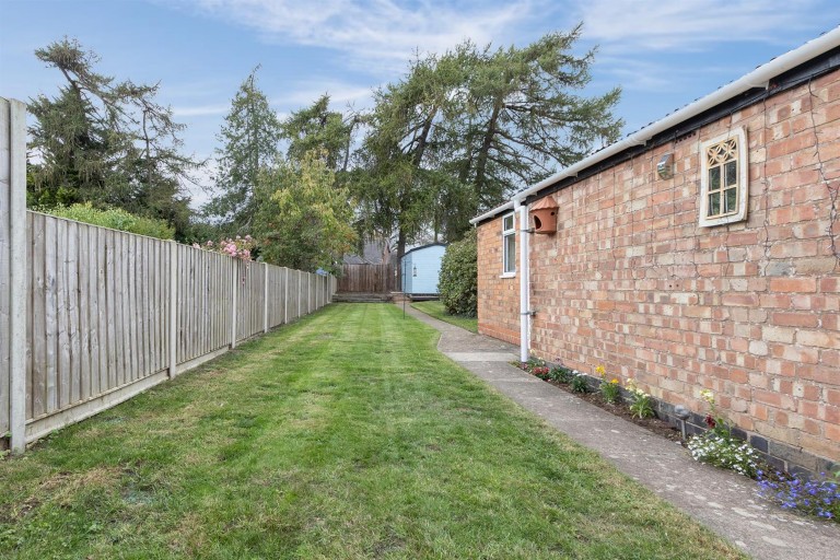 Images for Shenstone Avenue, Rugby, CV22
