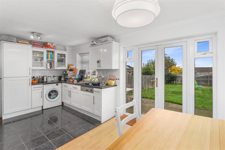 Images for Kingfisher Drive, Banbury - with garage in a block