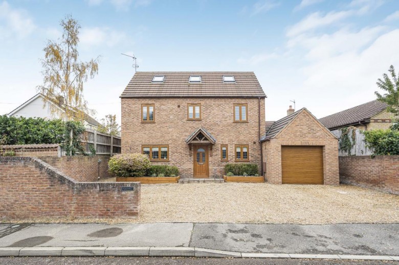 Click the photo for more details of Metcalfe Way, Haddenham, Ely
