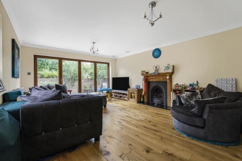 Click the photo for more details of Metcalfe Way, Haddenham, Ely
