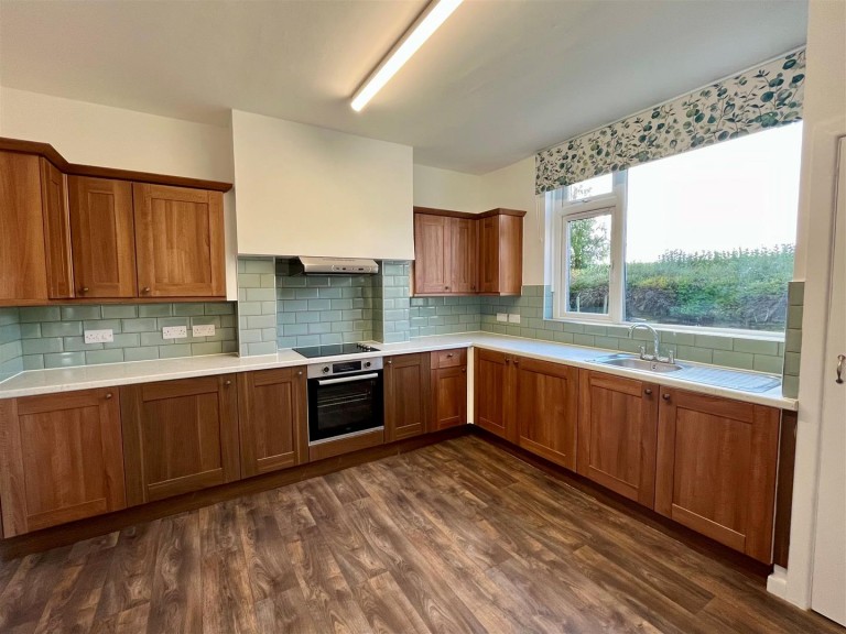 Images for Hedge End, Blandford Forum