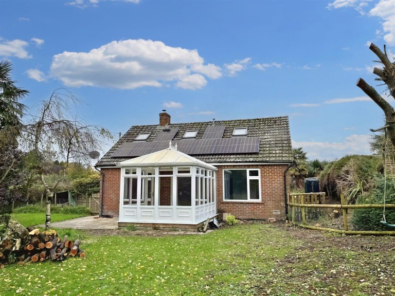 Images for Hedge End, Blandford Forum