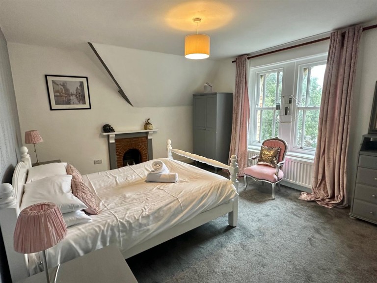 Images for Bellaire, Barnstaple