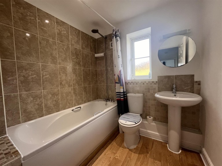 Images for Henley Gardens, Ilminster