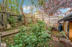 Images for The Camellias, Banbury