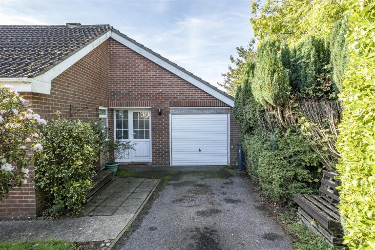 Images for Pinaster Close, Honiton