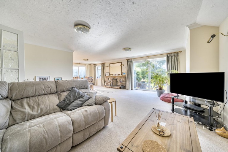 Images for Pinaster Close, Honiton