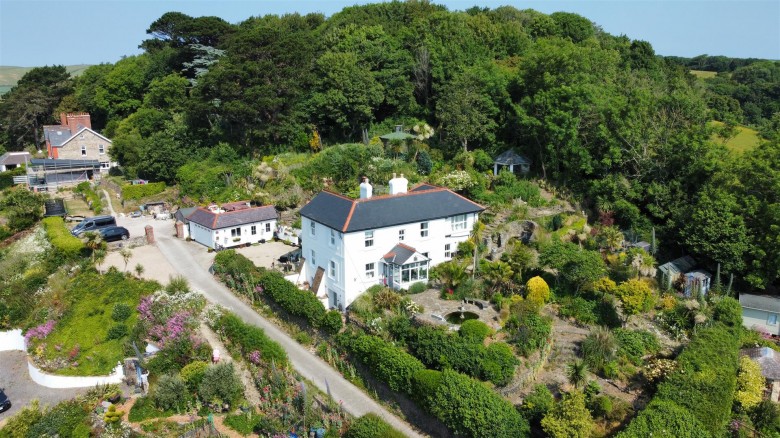 Click the photo for more details of West Hill, Braunton