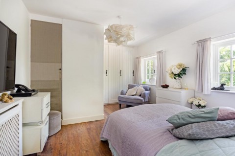 Click the photo for more details of Holtwood, Holt, Wimborne