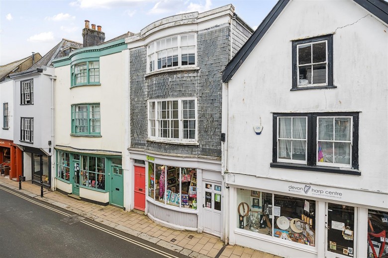 Click the photo for more details of 88 High Street, Totnes