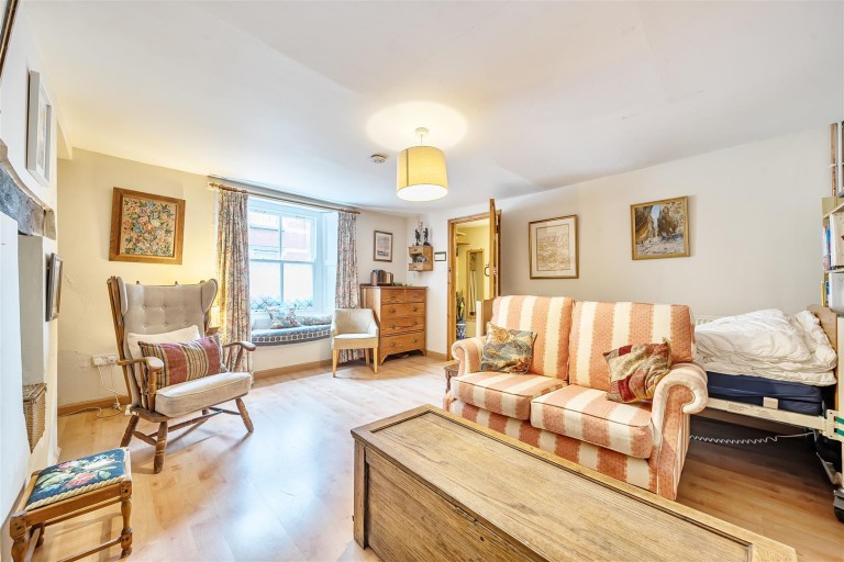 Images for Castle Hill, Axminster