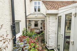 Images for Castle Hill, Axminster