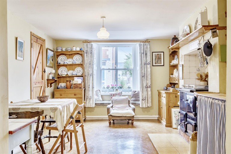 Images for Castle Hill, Axminster