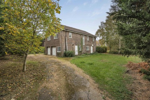Click the photo for more details of Cantelupe Road, Haslingfield, Cambridge