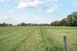 Images for Flaxfield Farm, Stuckton, New Forest