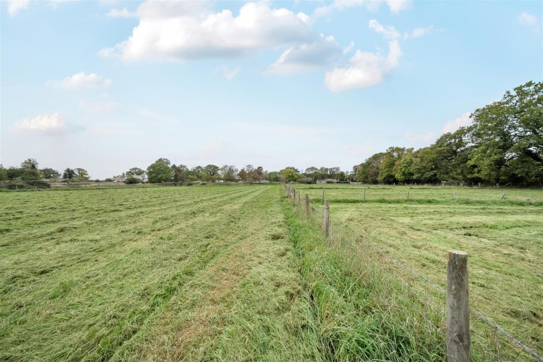 Images for Flaxfield Farm, Stuckton, New Forest