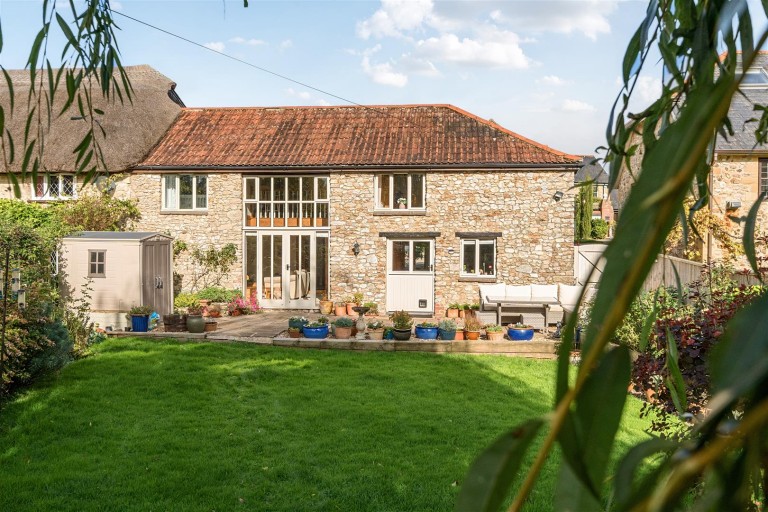 Images for Hampton Court, Whitford