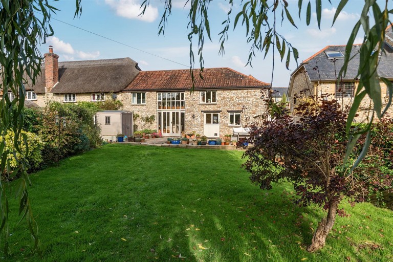 Images for Hampton Court, Whitford