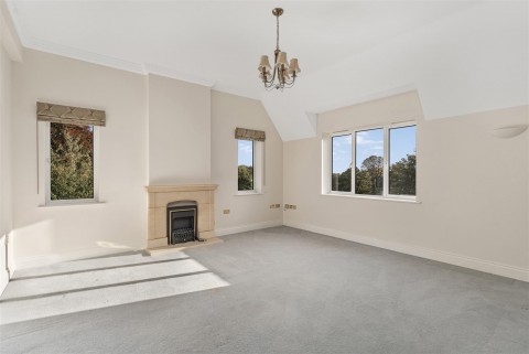 Click the photo for more details of Godswell Park, Church Street, Bloxham