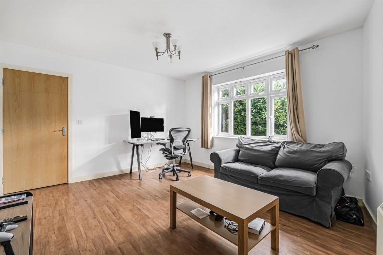 Images for Pearl Close, Cambridge