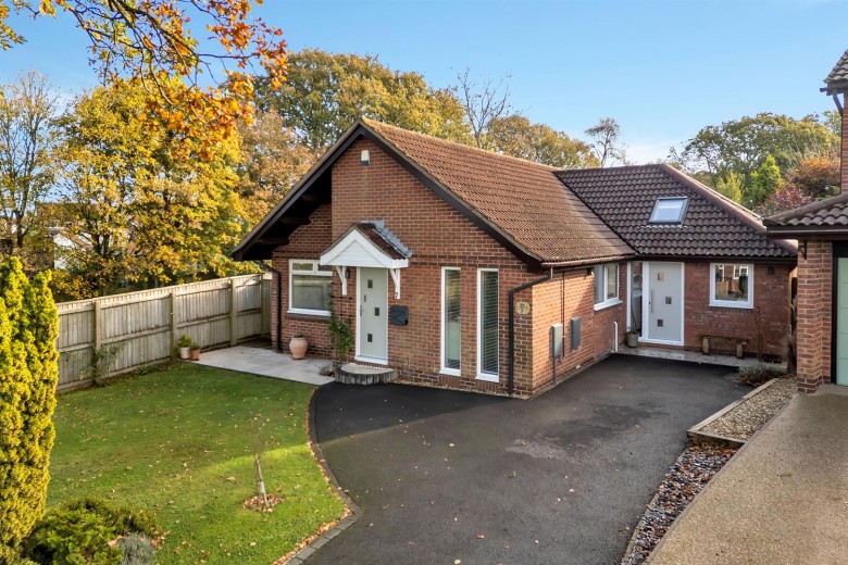 Click the photo for more details of 7 Ferndale Close, Honiton