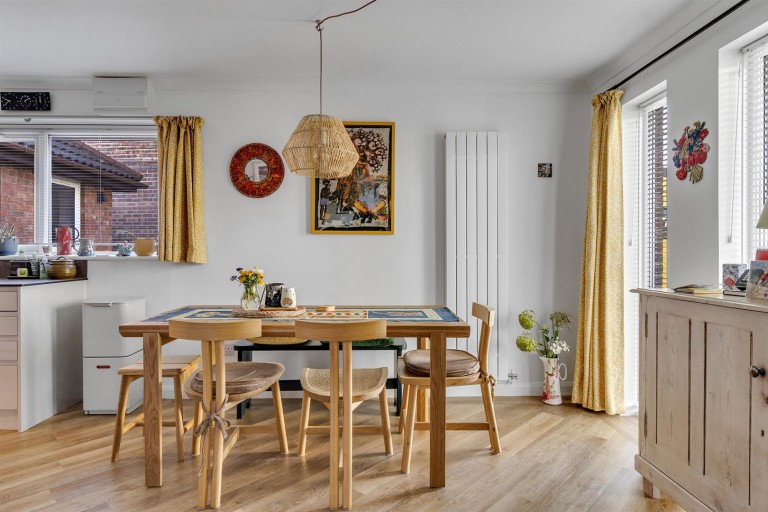 Images for 7 Ferndale Close, Honiton