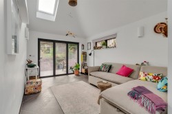 Images for 7 Ferndale Close, Honiton