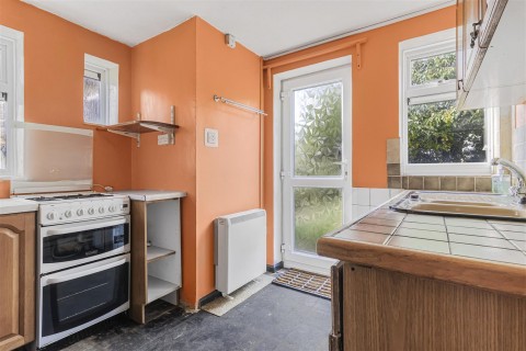 Click the photo for more details of Birdbush Avenue, Saffron Walden