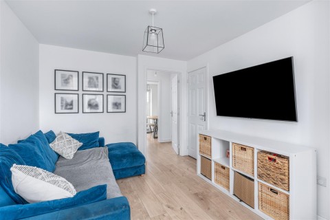 Click the photo for more details of Bismore Road, Banbury