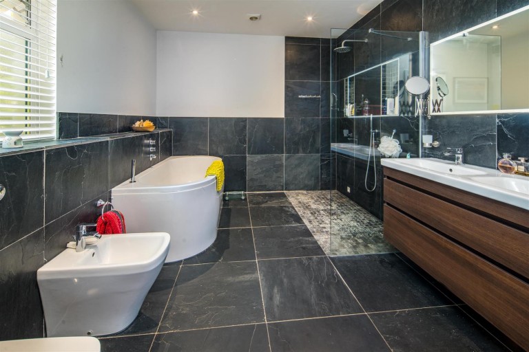 Images for Cranmore, Isle of Wight