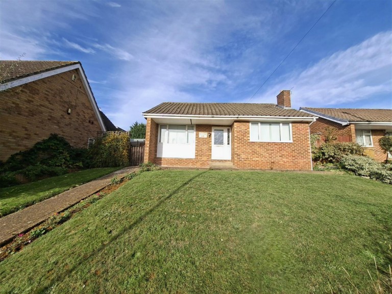 Images for Greenview Drive, Northampton, NN2