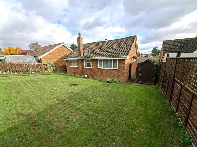 Images for Greenview Drive, Northampton, NN2