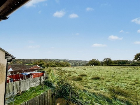 Click the photo for more details of Loup Court, Axminster