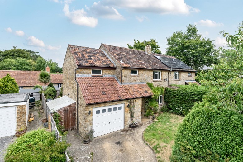 Click the photo for more details of Manor Close, South Perrott, Beaminster