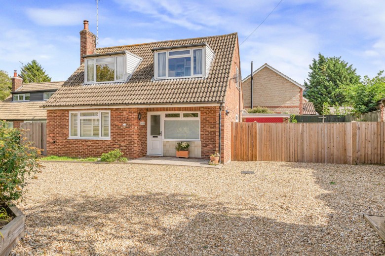 Click the photo for more details of Moulton Road, Cheveley