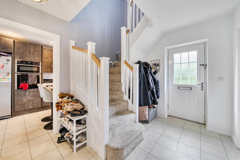 Images for Ratcliffe Close, Old Stratford, MK19