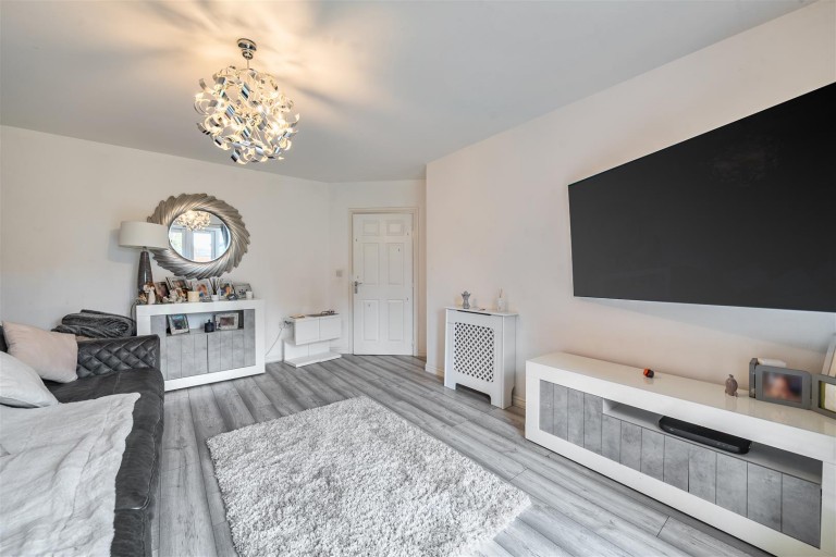 Images for Ratcliffe Close, Old Stratford, MK19