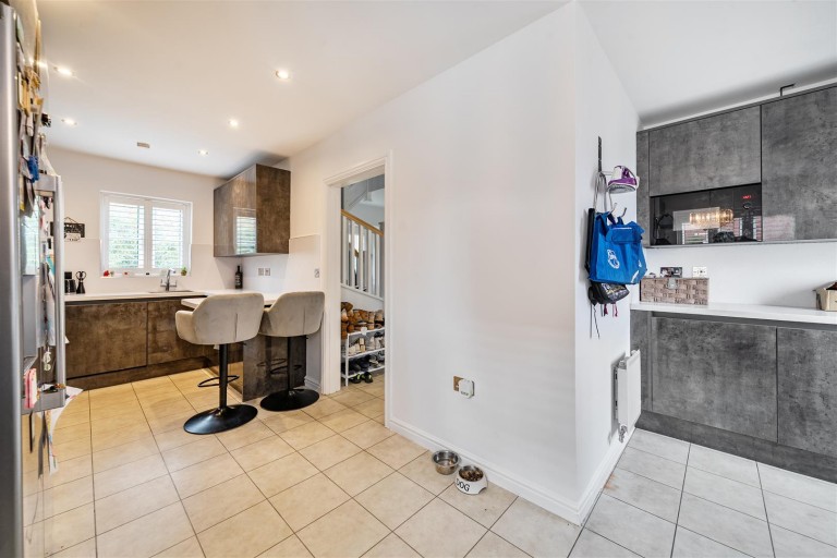 Images for Ratcliffe Close, Old Stratford, MK19