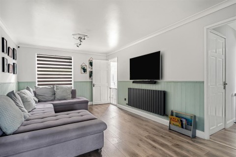 Click the photo for more details of Admirals Way, Daventry, NN11