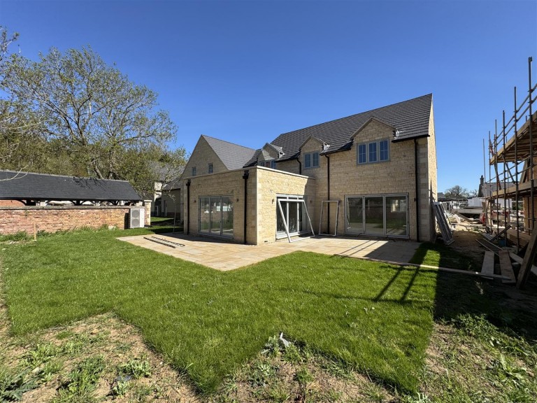 Images for Main Road, Barleythorpe, Rutland