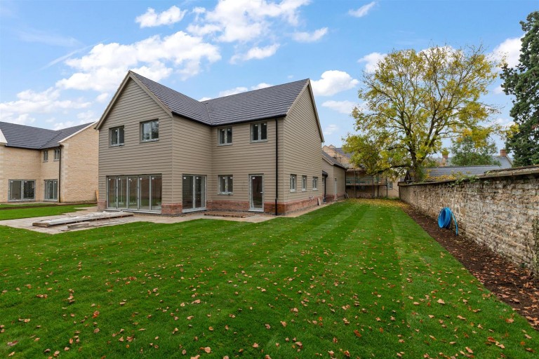 Images for Main Road, Barleythorpe, Rutland